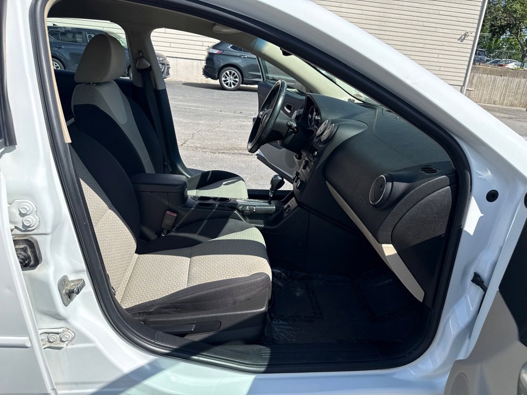 Used 2010 Pontiac G6 Sedan FWD image 12