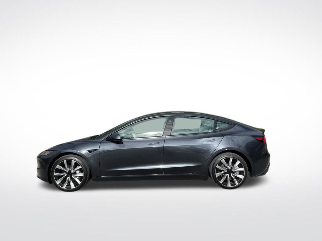Used 2024 Tesla Model 3 Standard Range image 8