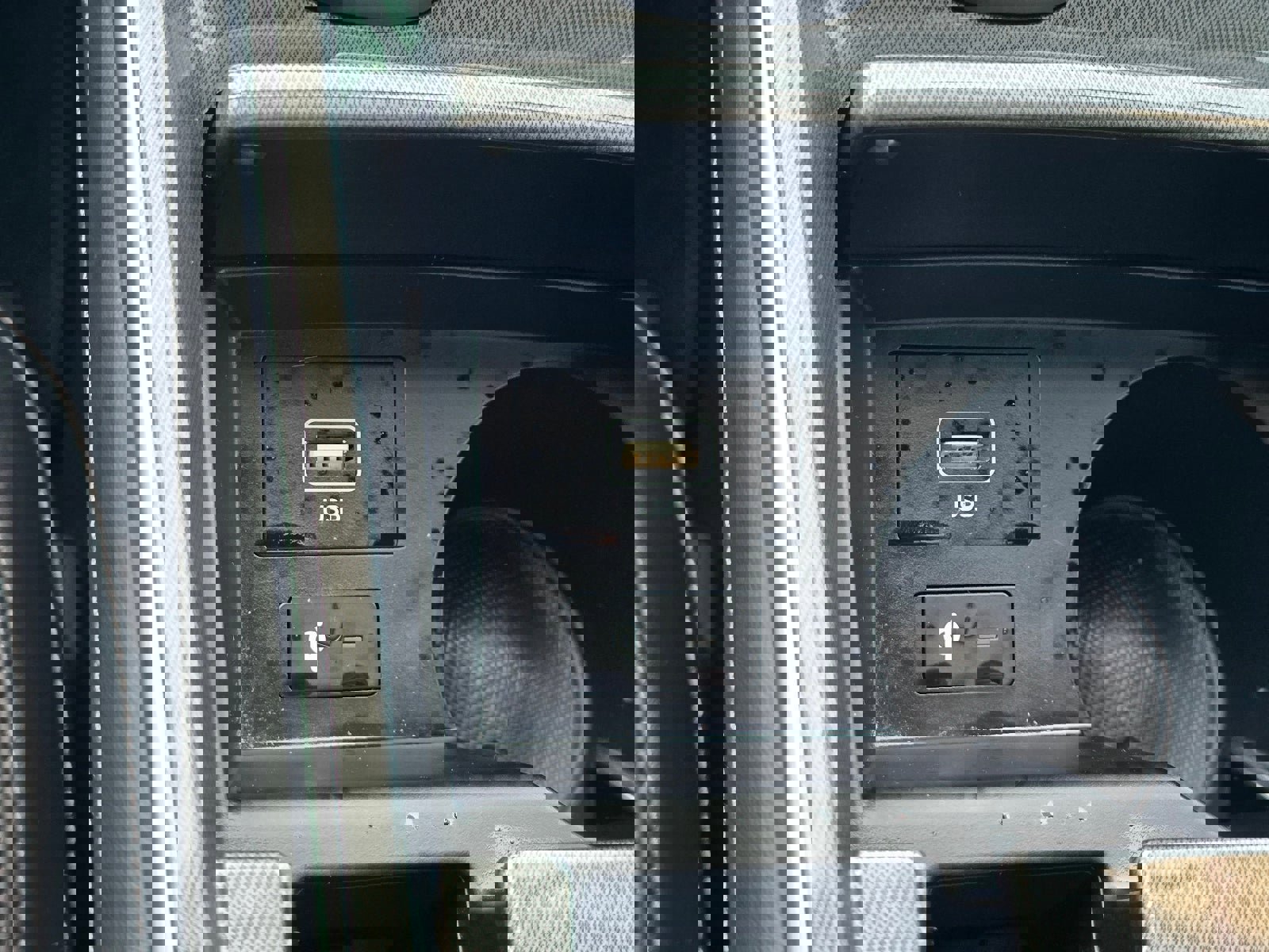 Used 2023 Hyundai Santa Fe Calligraphy image 21