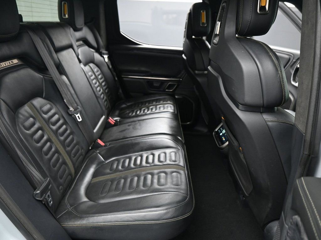 Used 2022 Rivian R1T Adventure image 30