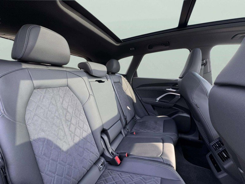 New 2025 Audi SQ5 Premium Plus image 22