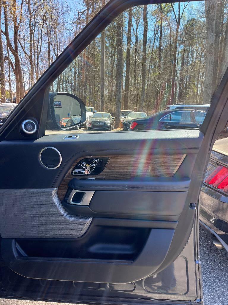 Used 2018 Land Rover Range Rover Supercharged image 36