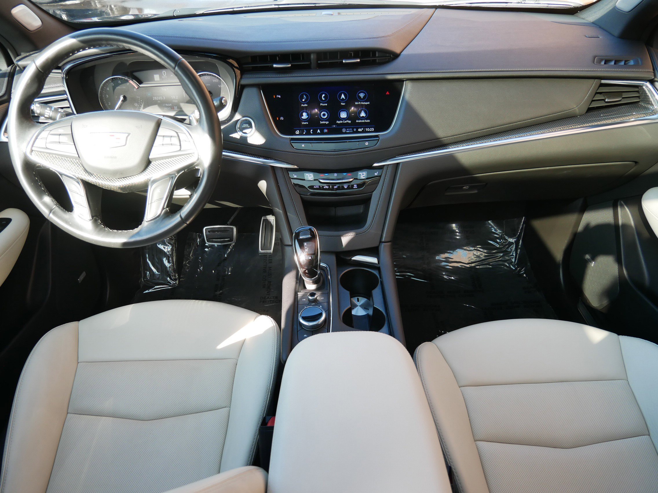 Certified 2023 Cadillac XT5 Sportv w/ LPO, Floor Liner Package image 13