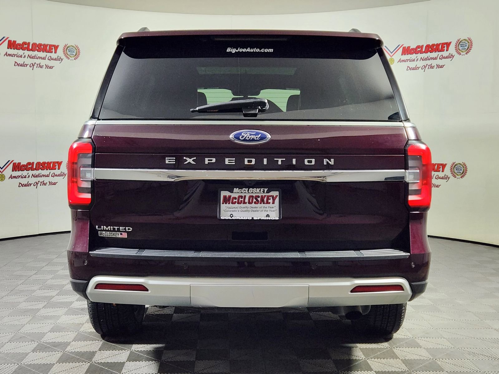 Used 2024 Ford Expedition Limited image 7