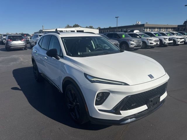 Used 2025 Buick Envision Sport Touring video 1