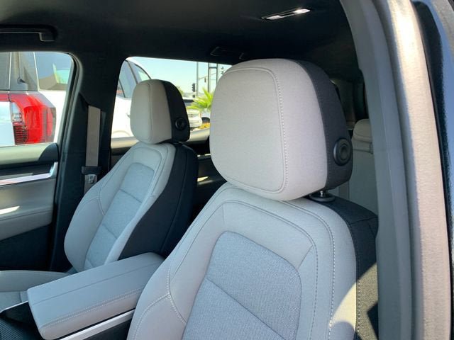 New 2026 GMC Terrain Elevation w/ Black Edition FWD image 19