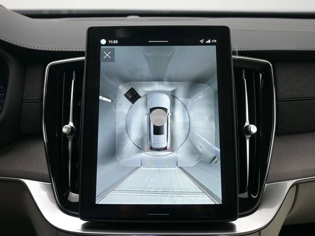 New 2026 Volvo XC90 B6 Ultra w/ Protection Package image 21