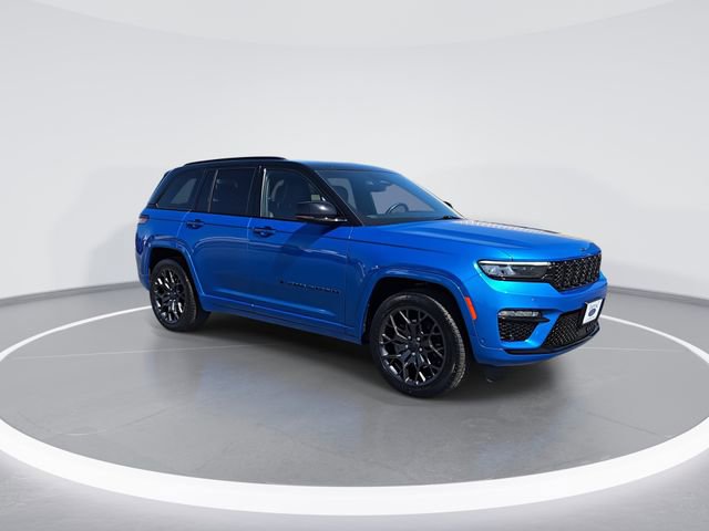 Used 2023 Jeep Grand Cherokee Summit AWD/4WD image 9