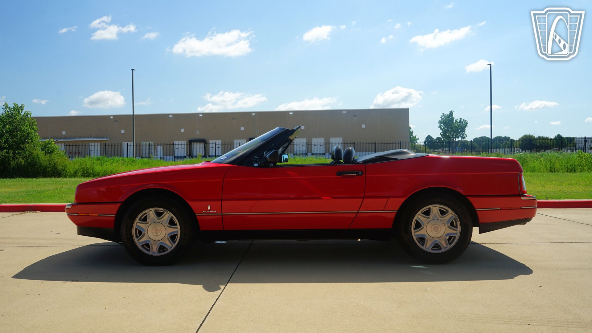 Used 1991 Cadillac Allante FWD image 6