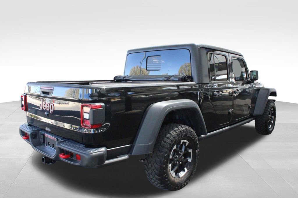 Used 2024 Jeep Gladiator Rubicon w/ Convenience Group image 16