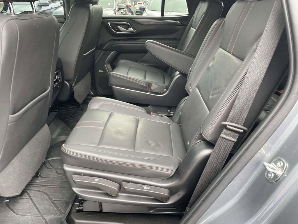 Used 2022 Chevrolet Tahoe RST w/ Luxury Package AWD/4WD image 23