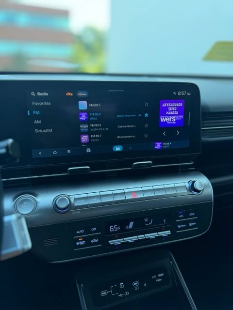 Used 2025 Hyundai Kona Limited FWD image 13