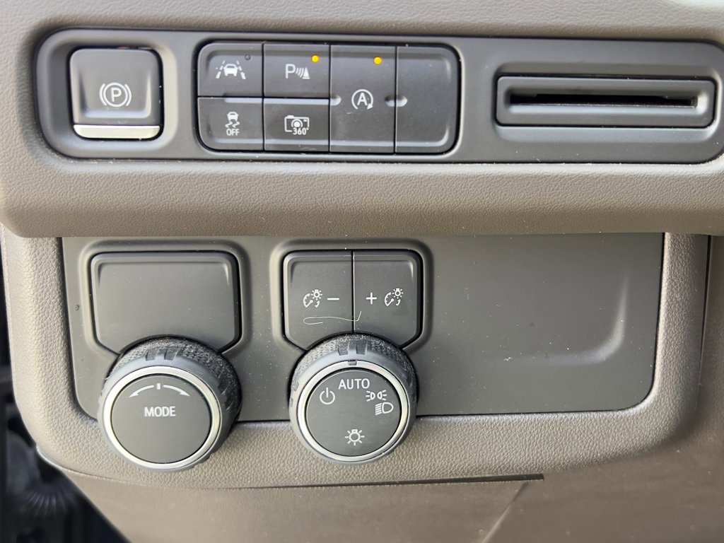 Used 2023 Chevrolet Tahoe LT w/ LT Signature Plus Package image 22