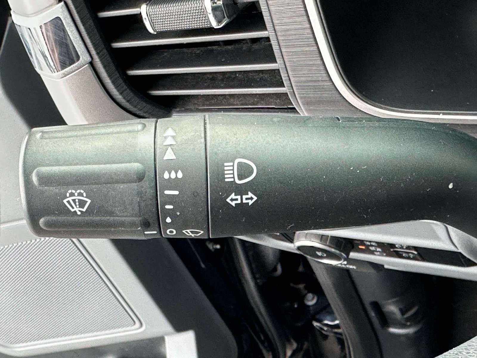 Used 2023 Ford F150 XLT image 23