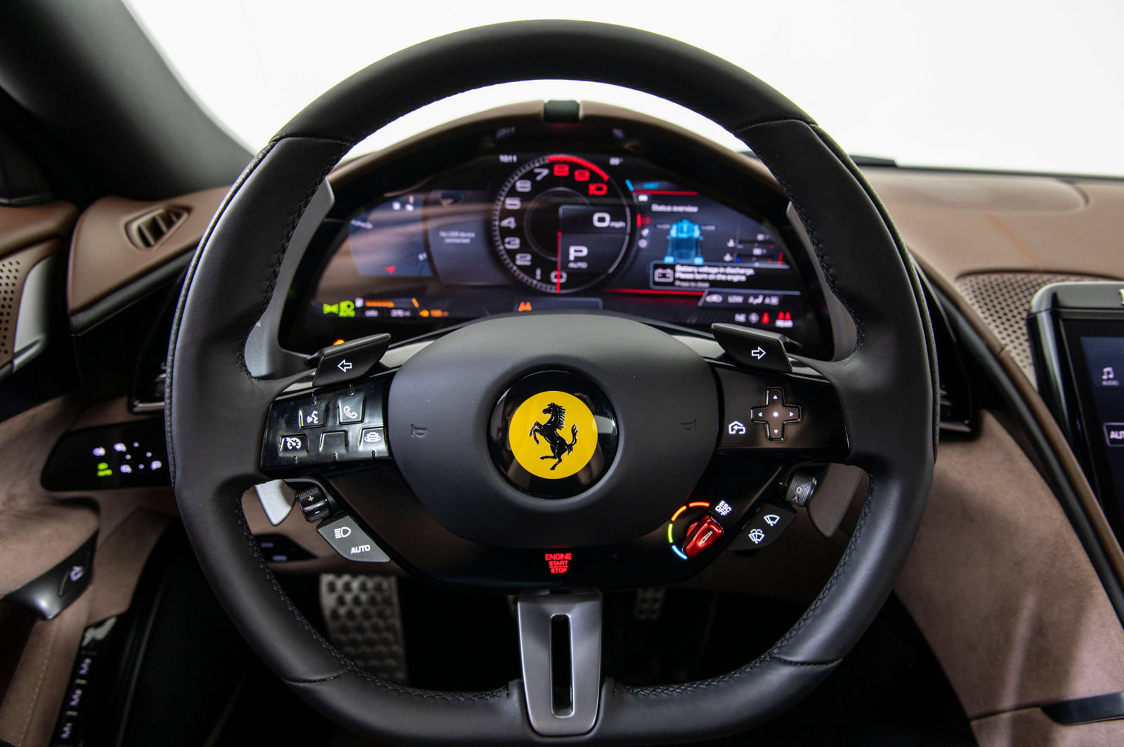 Certified 2025 Ferrari Roma Spider RWD image 12