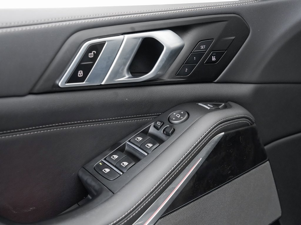 Used 2024 BMW X5 xDrive40i w/ Premium Package image 8