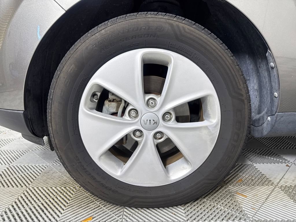 Used 2015 Kia Soul image 18