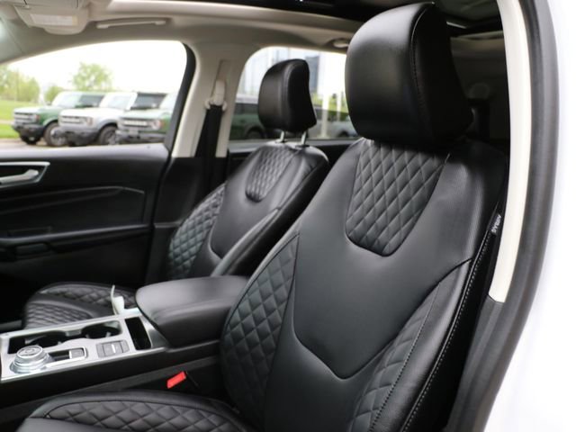 Used 2024 Ford Edge Titanium w/ Equipment Group 301A AWD/4WD image 21