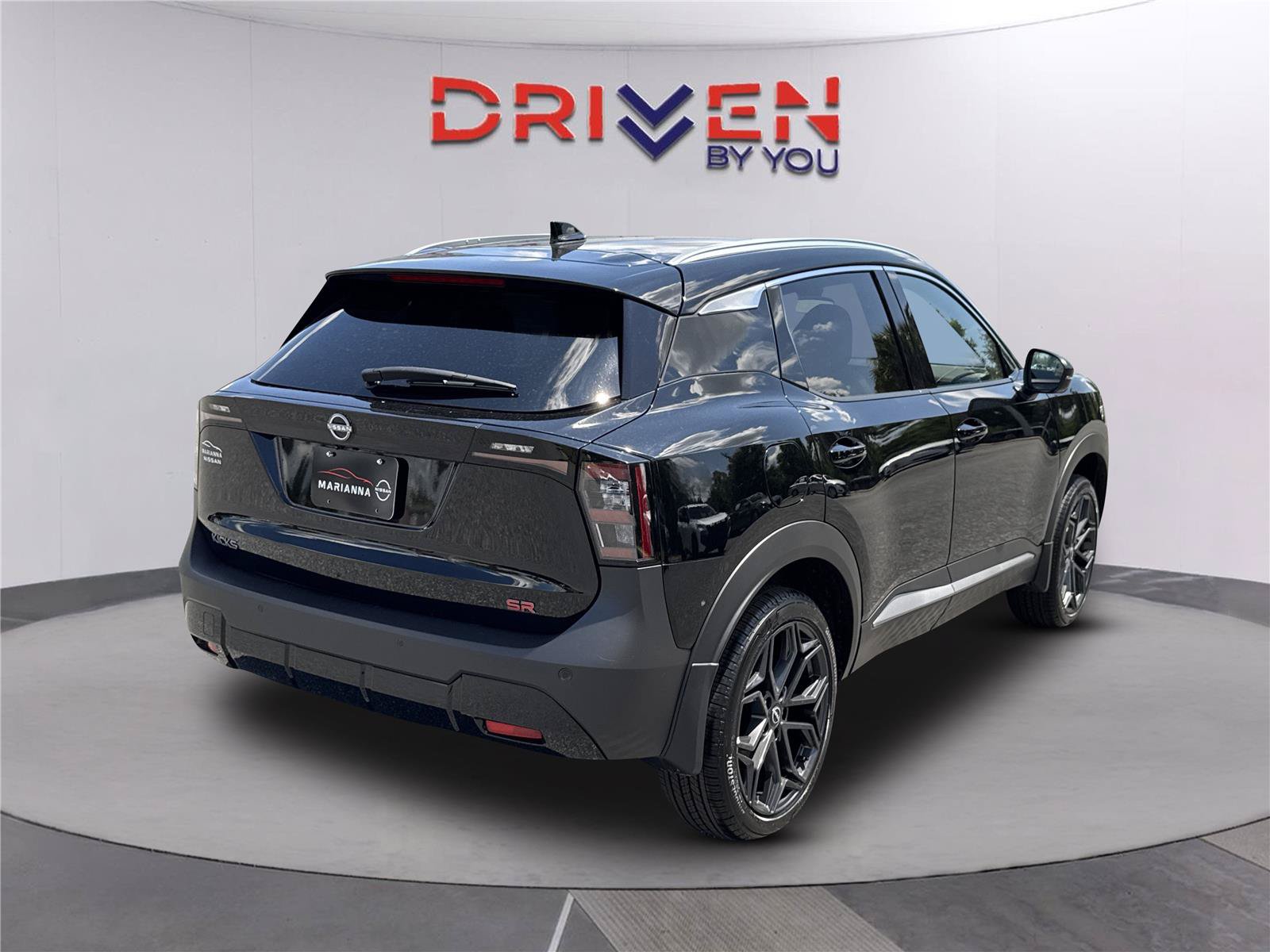 New 2026 Nissan Kicks SR FWD image 4