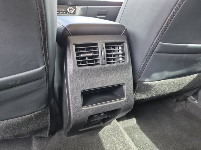 Used 2025 Mitsubishi Outlander SE AWD/4WD image 17