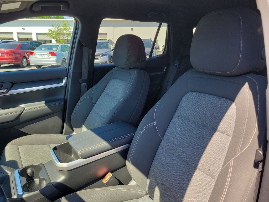 Used 2025 GMC Terrain Elevation AWD/4WD image 19