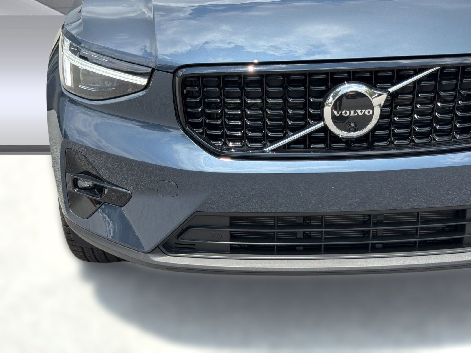 New 2026 Volvo XC40 B5 Ultra w/ Protection Package AWD/4WD image 29