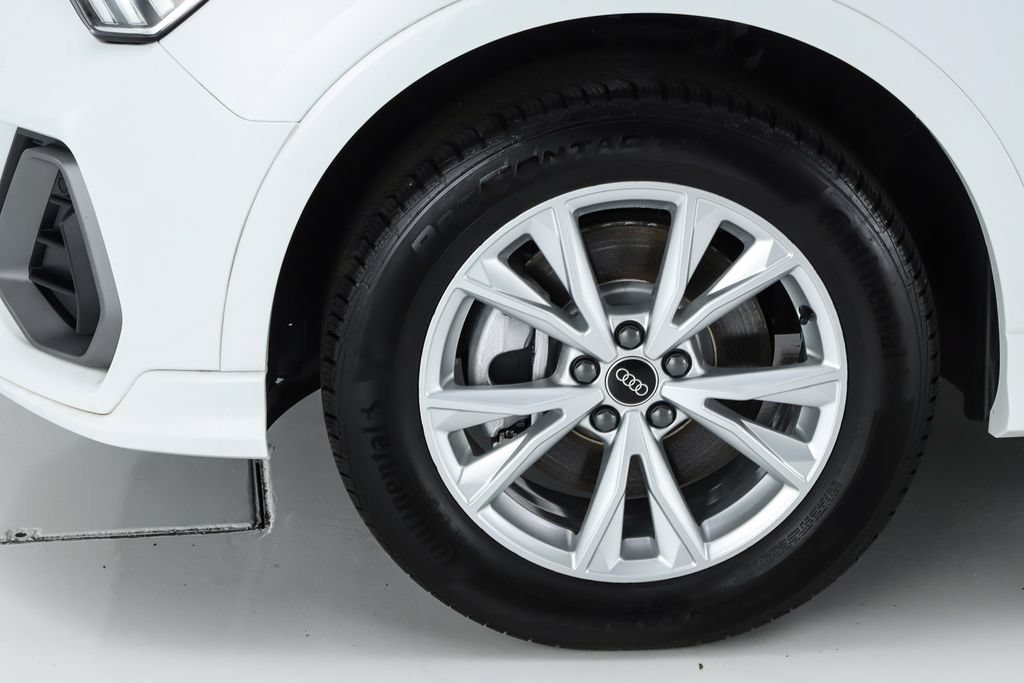 Used 2025 Audi Q3 2.0T Premium Plus w/ Premium Plus Package AWD/4WD image 9