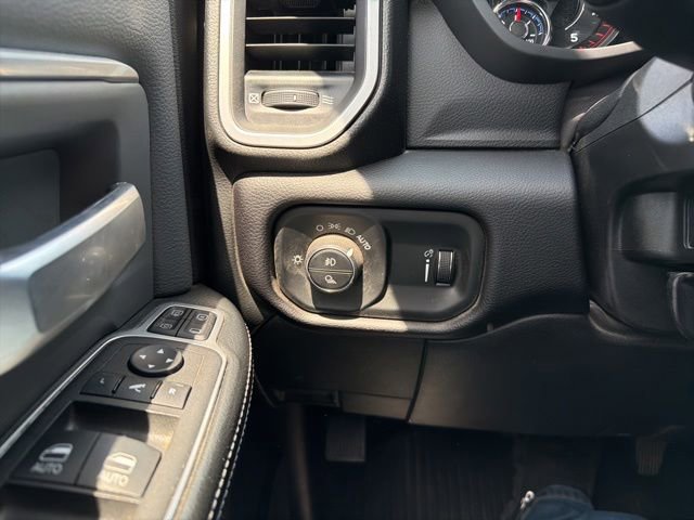 Used 2023 RAM 2500 Big Horn w/ Level 1 Equipment Group AWD/4WD image 19