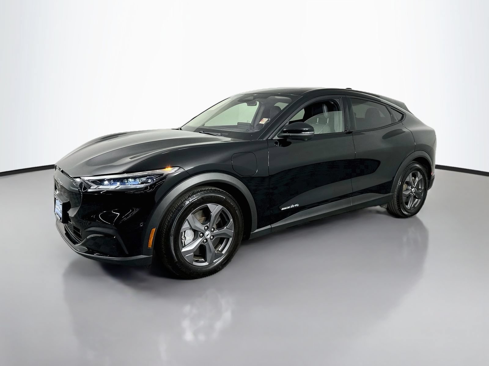 Used 2023 Ford Mustang Mach-E Select AWD/4WD image 3
