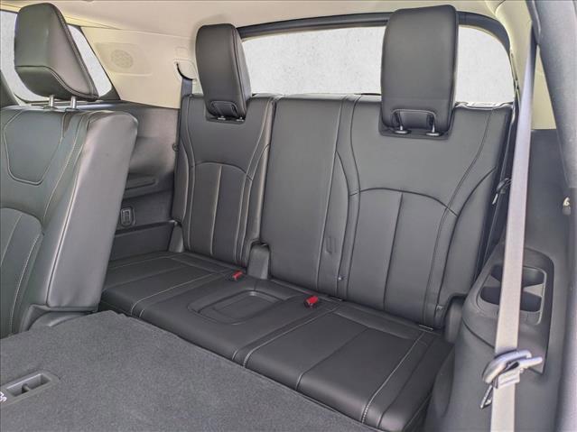 Used 2025 INFINITI QX60 Luxe image 21