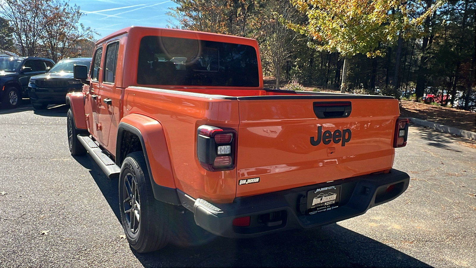 New 2025 Jeep Gladiator Sport image 10