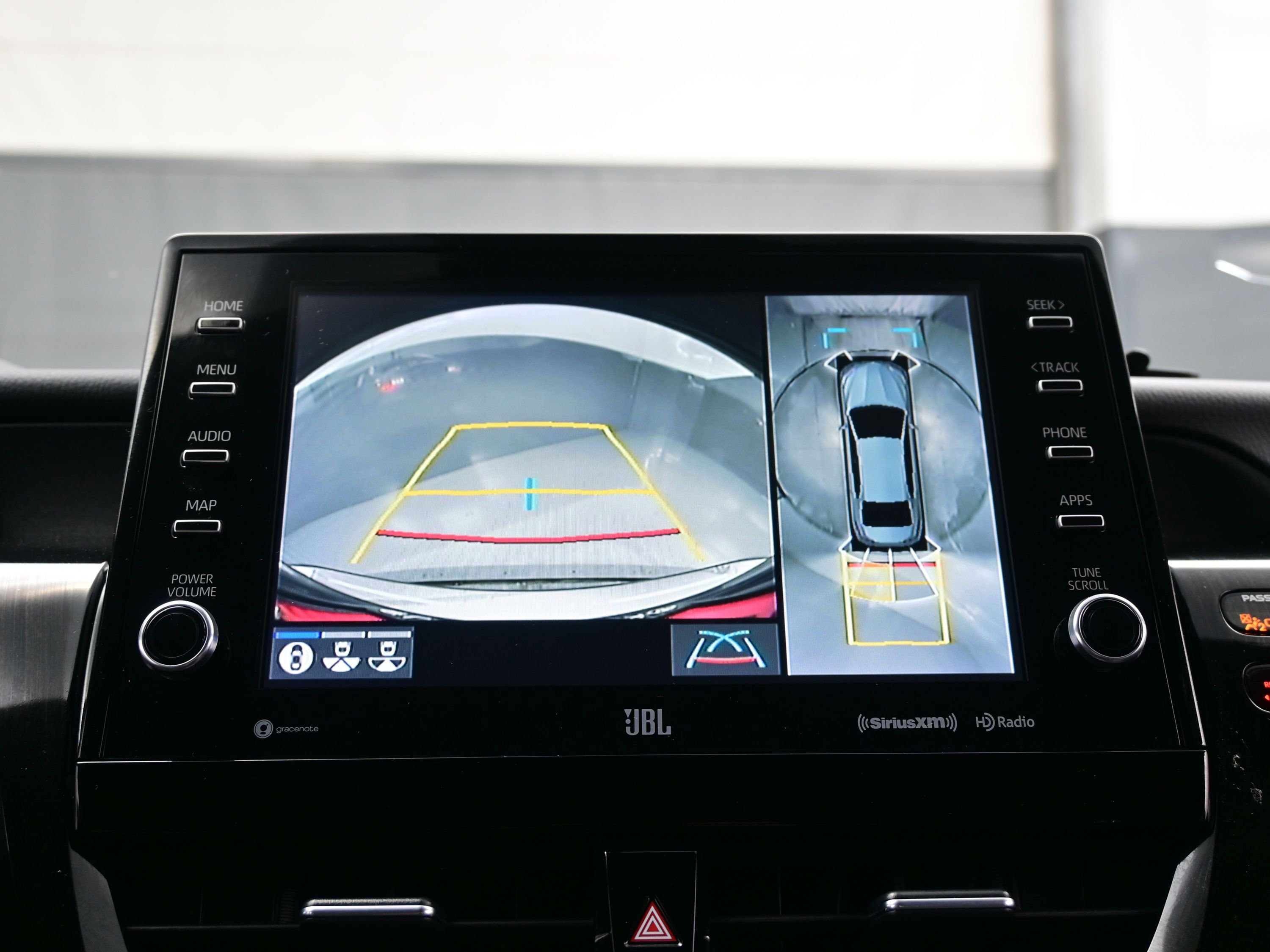 Used 2021 Toyota Camry XLE w/ Navigation Upgrade Package FWD image 19