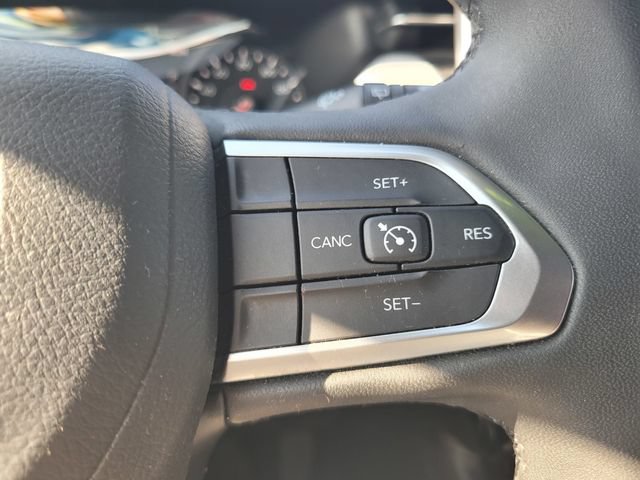 Used 2024 Jeep Compass Latitude AWD/4WD image 27