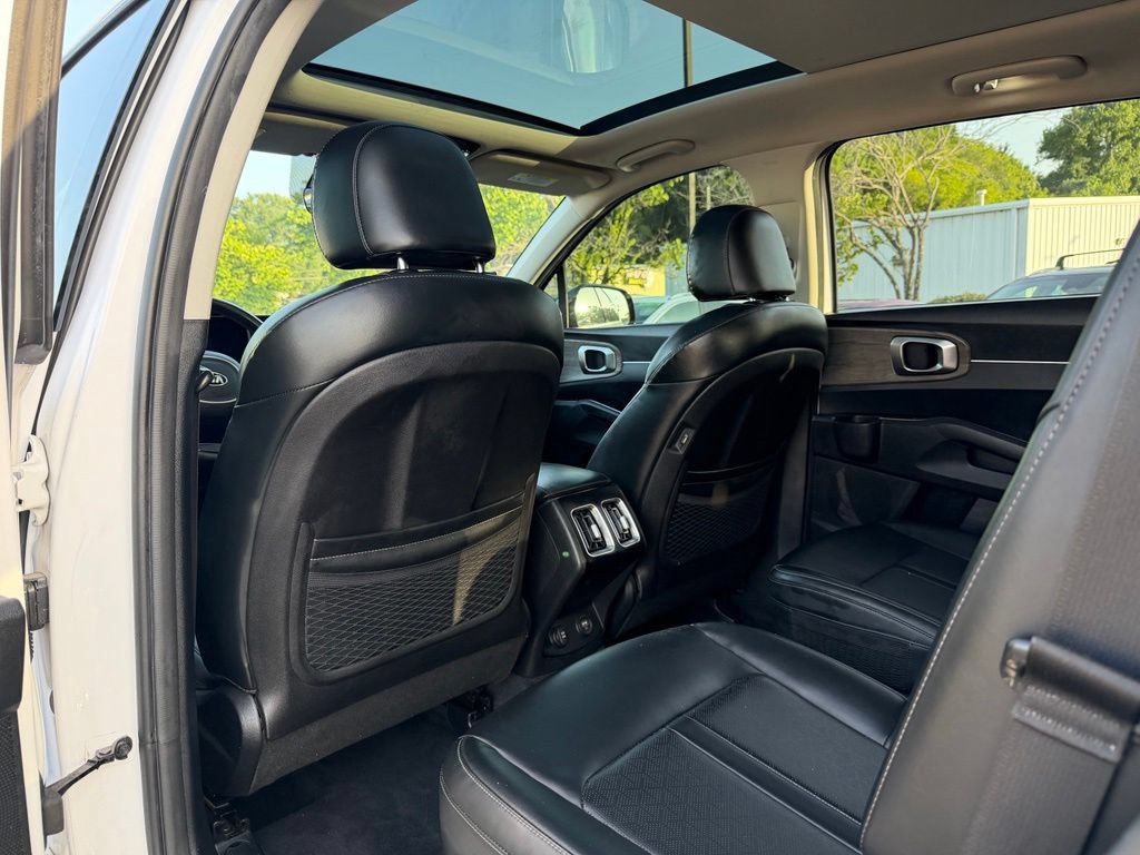 Used 2021 Kia Sorento EX w/ Panoramic Sunroof Package AWD/4WD image 28