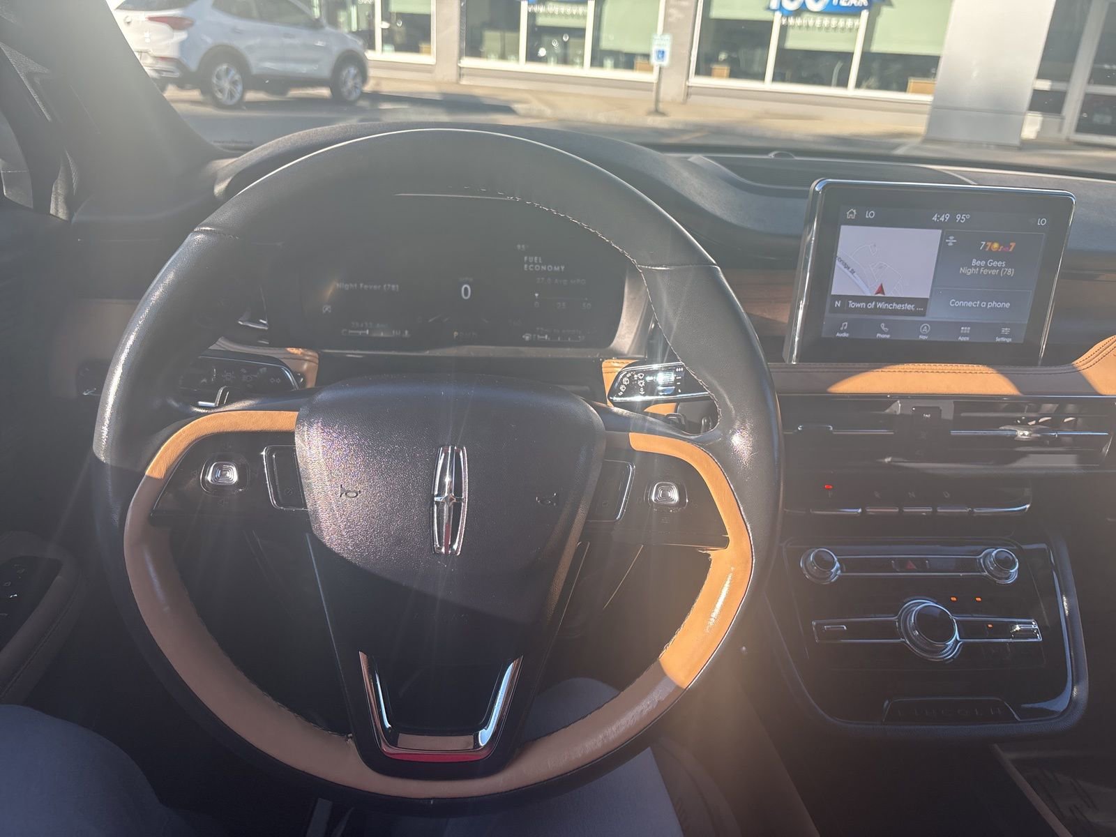 Used 2022 Lincoln Corsair Reserve w/ Sport Package image 11