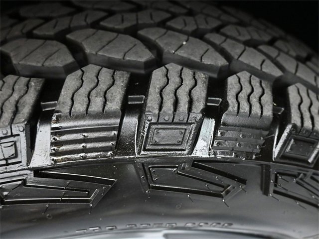 Used 2025 Chevrolet Equinox ACTIV w/ Safety and Technology Package image 37