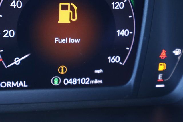 Used 2023 Honda Accord Touring image 2