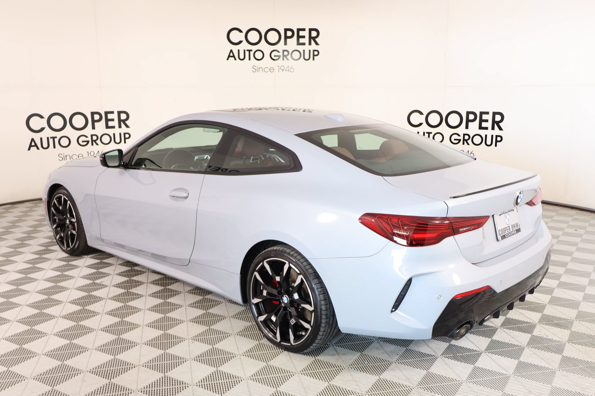 Used 2025 BMW 430i xDrive Coupe w/ M Sport Package AWD/4WD image 23