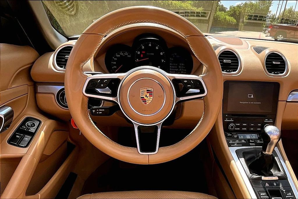 Used 2017 Porsche 718 Boxster RWD image 7
