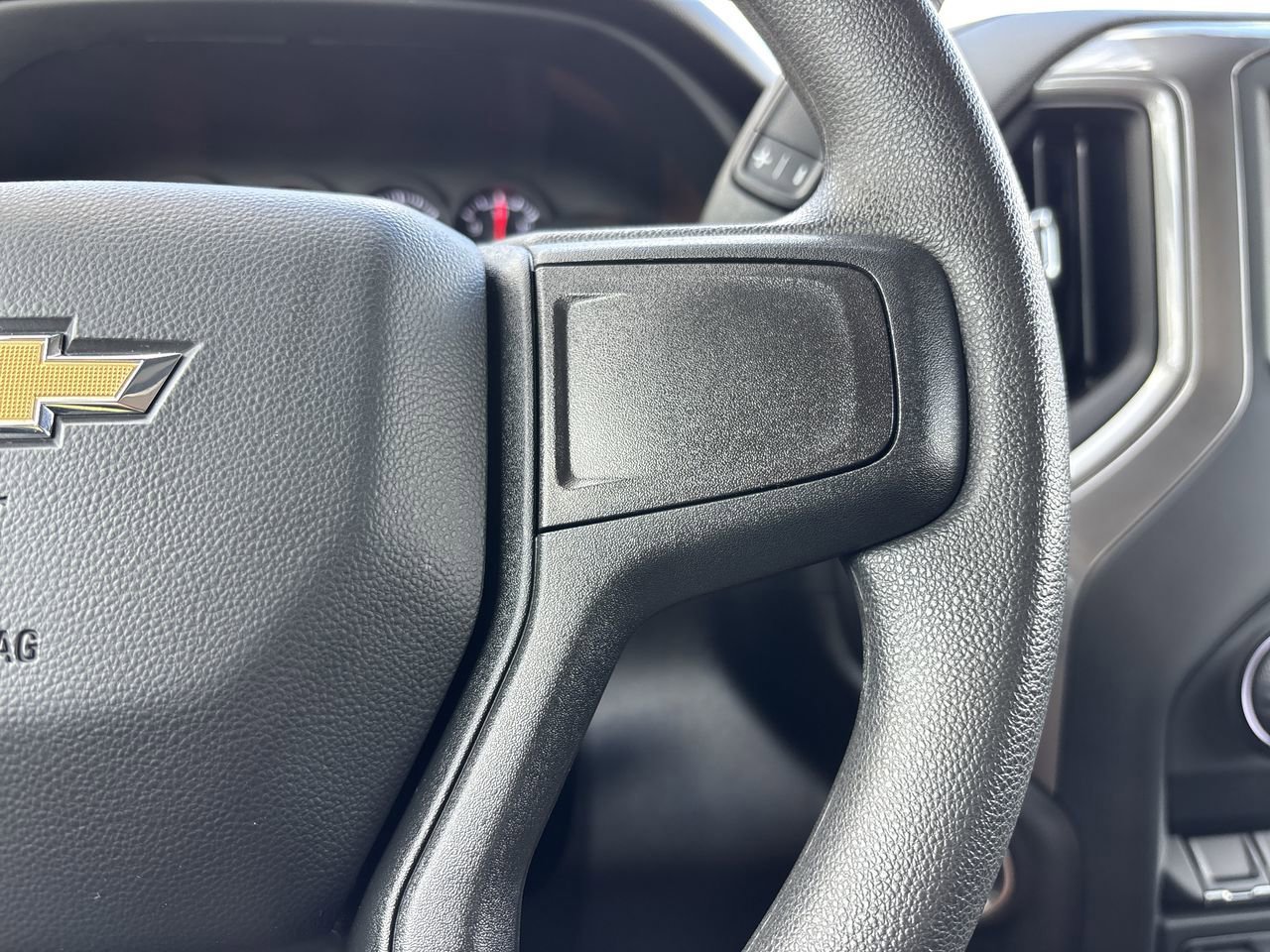 Used 2024 Chevrolet Silverado 1500 Custom image 27