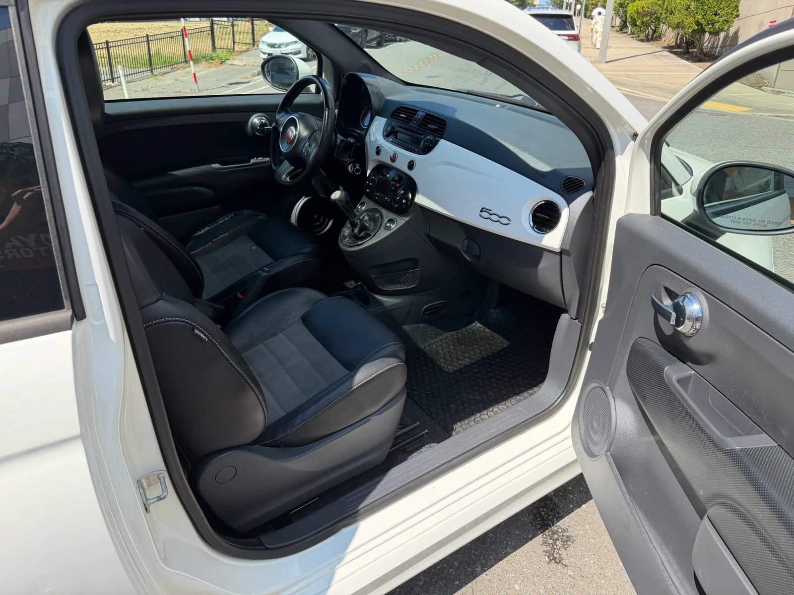 Used 2013 FIAT 500 Turbo w/ Comfort/Convenience Group FWD image 14