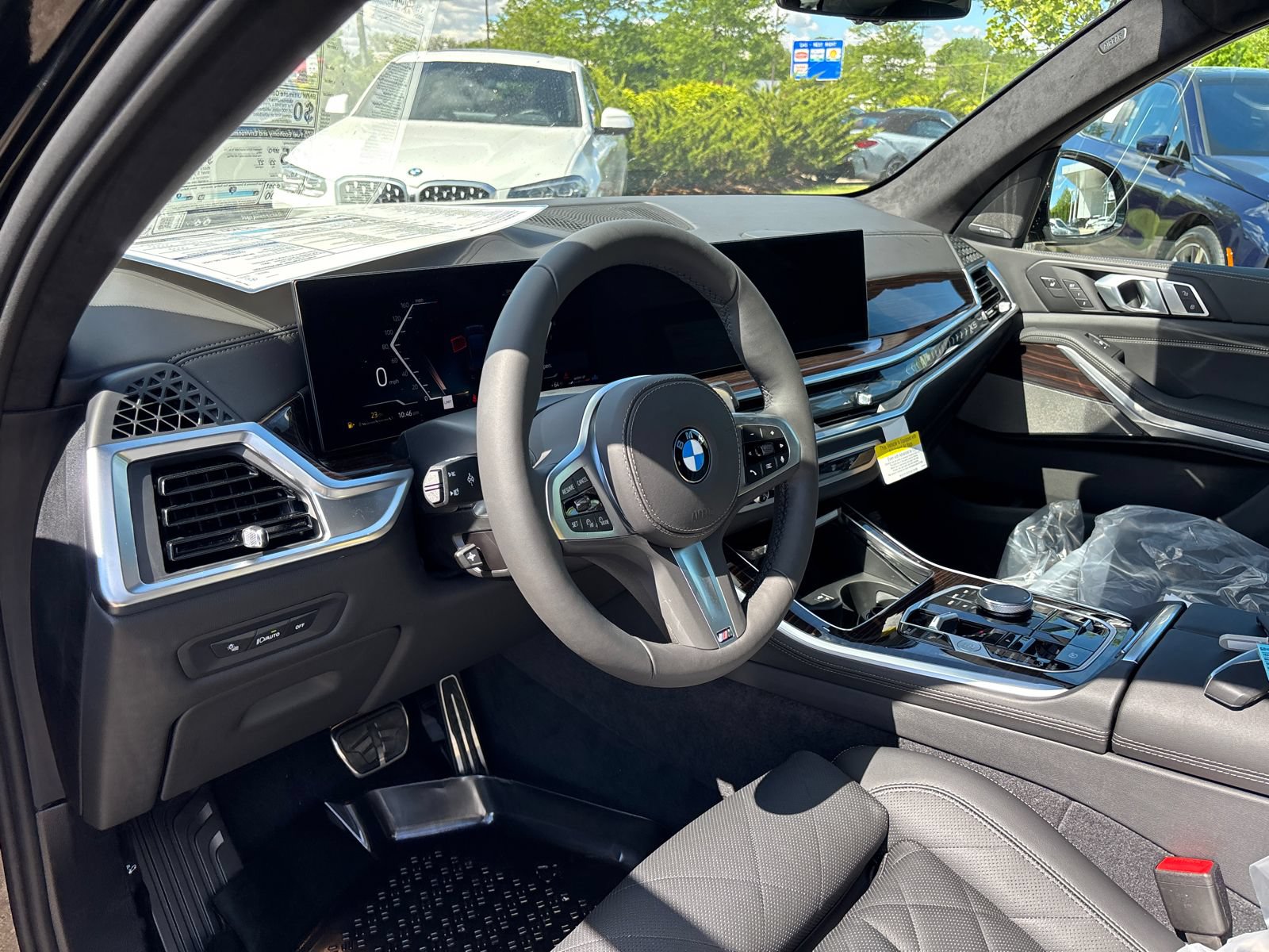 New 2026 BMW X5 xDrive40i w/ M Sport Package AWD/4WD image 9