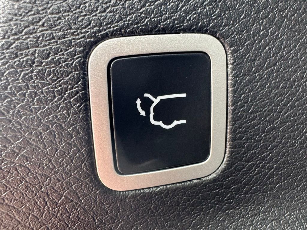 New 2026 Chrysler Pacifica Select image 8