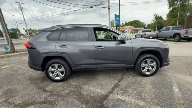 Used 2024 Toyota RAV4 XLE AWD/4WD image 9