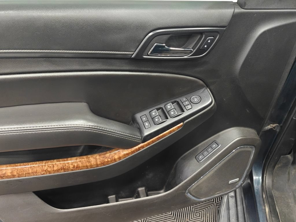 Used 2019 Chevrolet Suburban Premier RWD image 53
