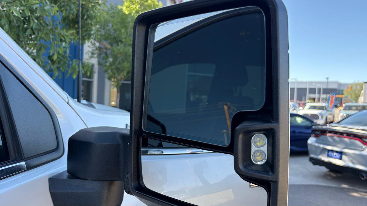 Used 2024 Chevrolet Silverado 2500 High Country w/ LPO, Dark Essentials Package AWD/4WD image 6