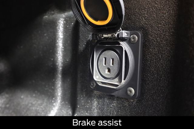 Used 2024 GMC Canyon AT4 w/ AT4 Premium Package image 33