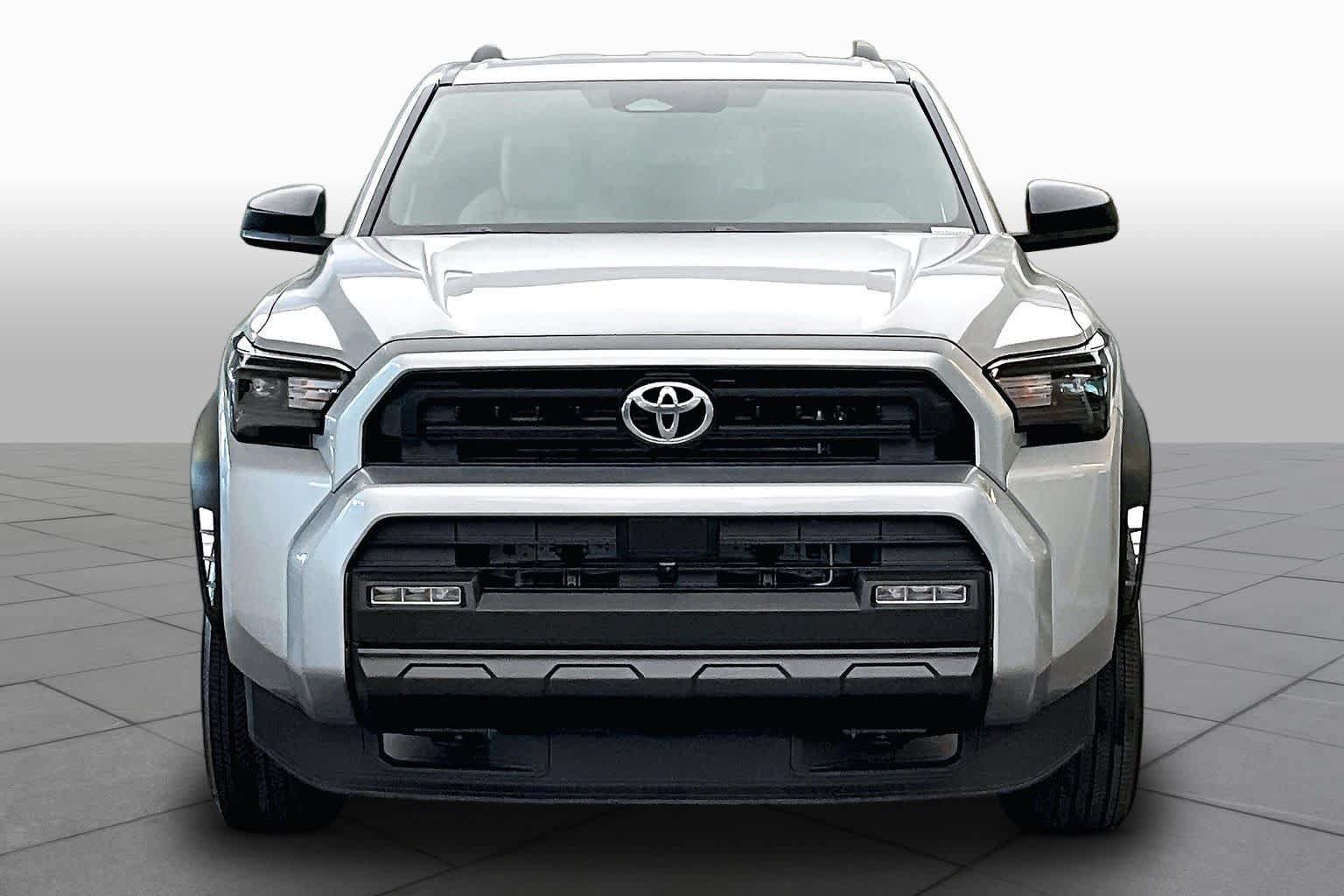 Used 2025 Toyota 4Runner SR5 RWD image 4