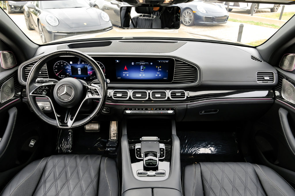 Used 2024 Mercedes-Benz Maybach GLS 600 4MATIC image 10
