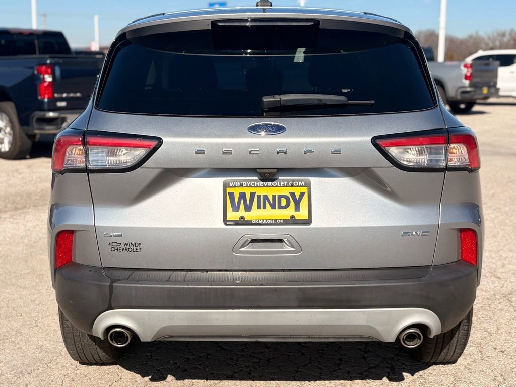 Used 2022 Ford Escape SE image 6